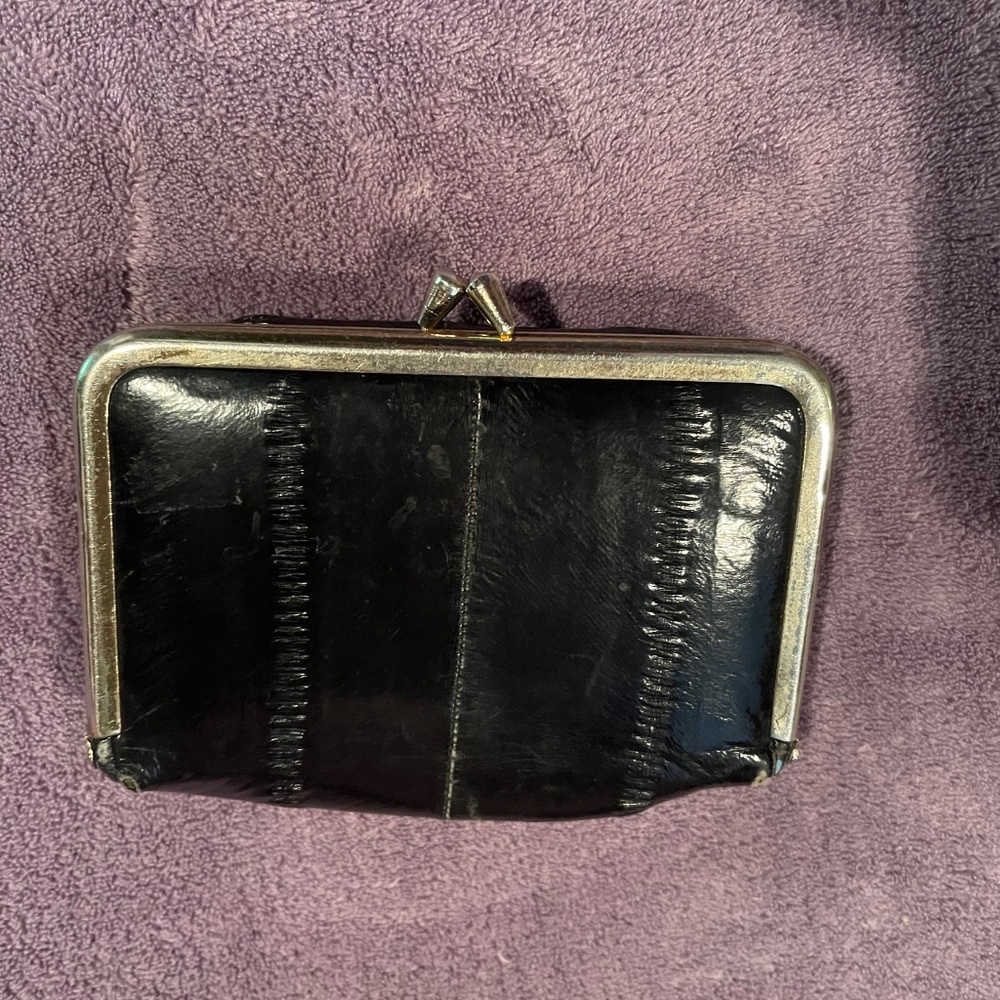VINTAGE black eel skin coin purse, 5" X 3", made in Korean inside mirror,#7867
